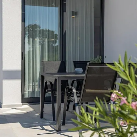 Villa Ambri In - Haus Fuer 4-5 Personen *