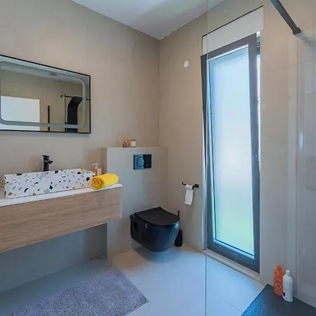 Ambri In - Haus Fuer 4-5 Personen * Trget
