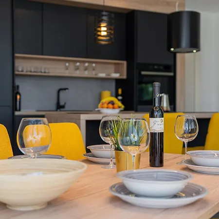 Βίλα Ambri In - Haus Fuer 4-5 Personen