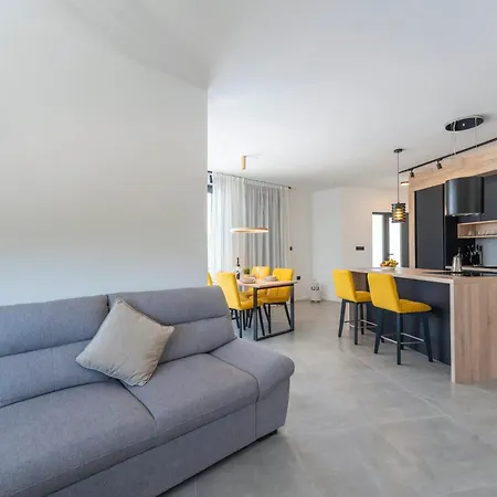 Ambri In - Haus Fuer 4-5 Personen Βίλα *