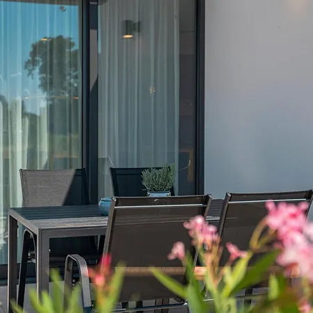 Βίλα Ambri In - Haus Fuer 4-5 Personen
